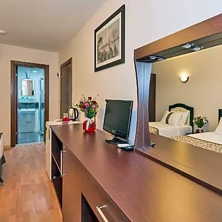 Taxim Marin 3* Estambul