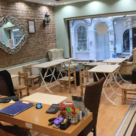 塔克西姆马林酒店